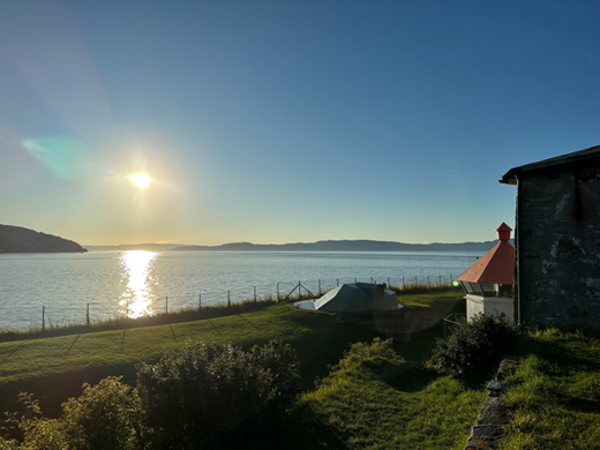 Waiting for the sunset in Munkholmen